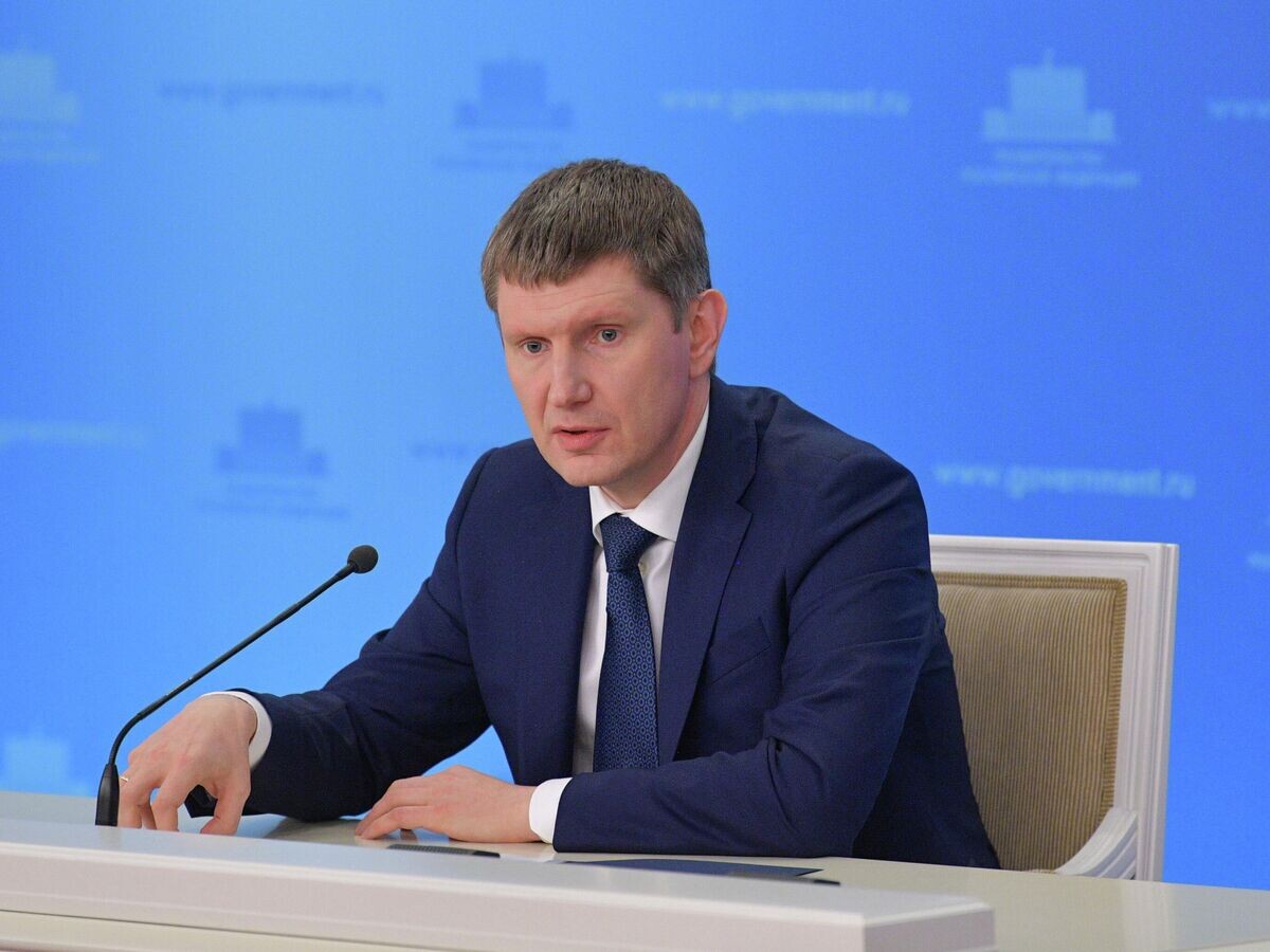    Министр экономического развития РФ Максим Решетников во время брифинга© РИА Новости . Александр Астафьев