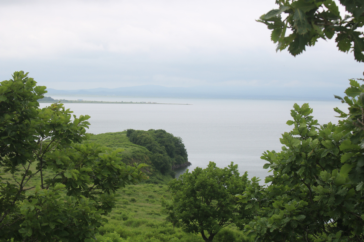 Бухта Экспедиции, Краскино - в вершине бухты, в нескольких километрах отсюда.