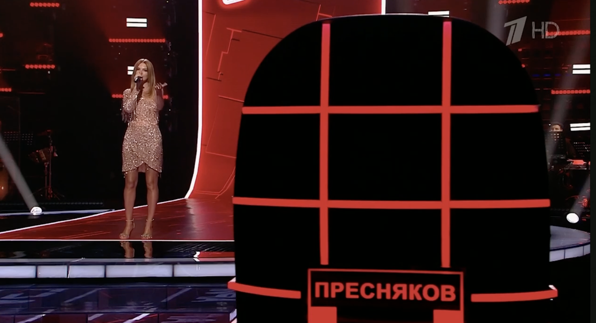 Фото шоу "Голос.Дети", Первый канал, 12 сезон. Поет Наталья Подольская