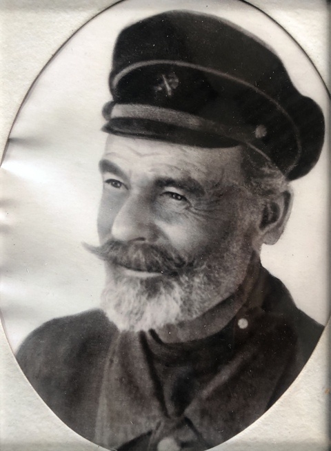 Петр Иванович Опарин — волгарь с Оки. Фото подарено потомками лоцмана Музею речного флота ВГУВТ в Нижнем Новгороде. Фото из архива Галины Абаевой.