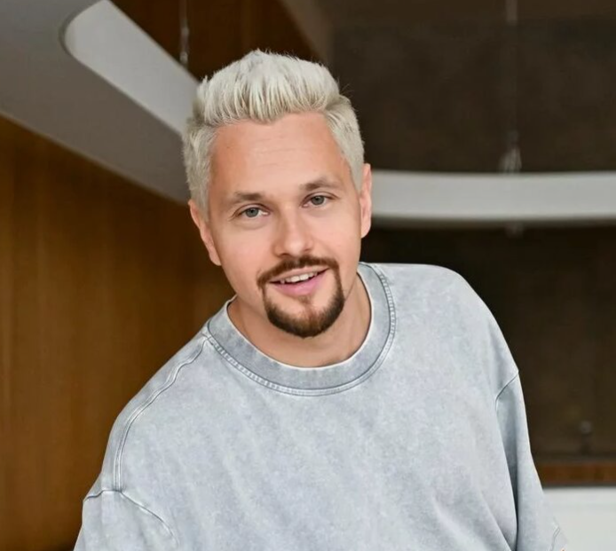 Игорь Колуженин

Психолог, тренер трансформационно-психологических и бизнес-программ, руководитель центра психологического развития «Новое измерение»