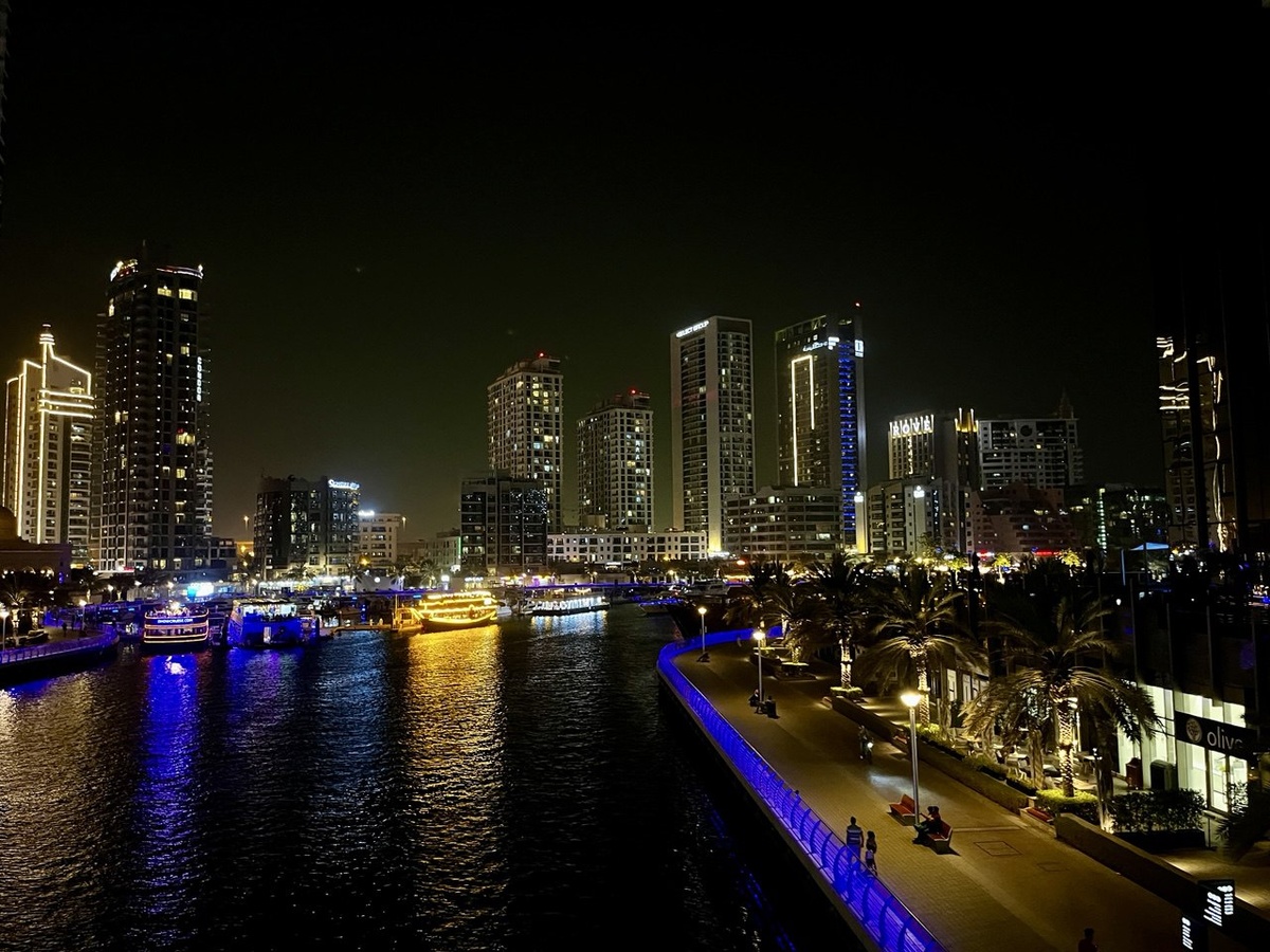 Дубай Марина ночью