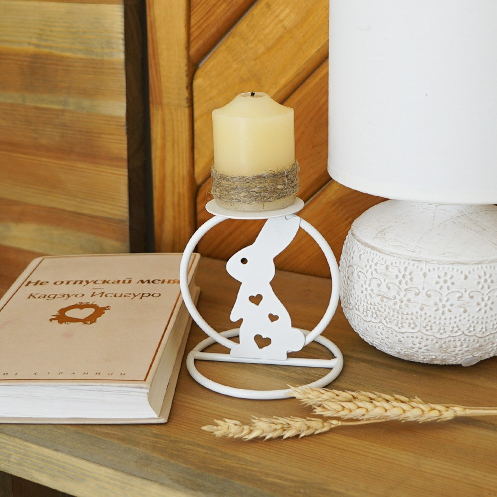 Подсвечник в скандинавском стиле