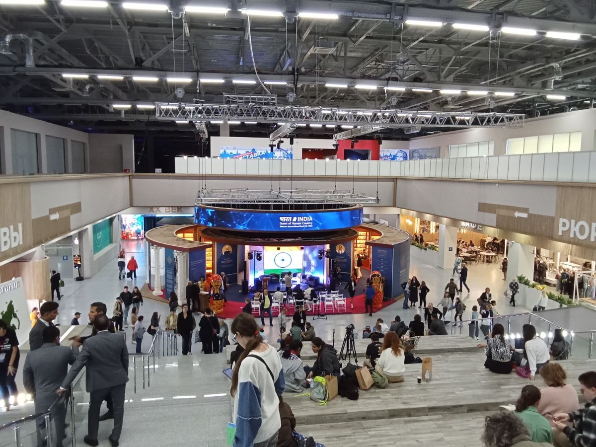 Вид на индийский павильон со второго этажа. Красивое!