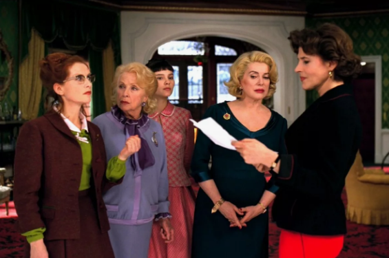 Кадр из фильма "8 Женщин". Яндекс картинки.