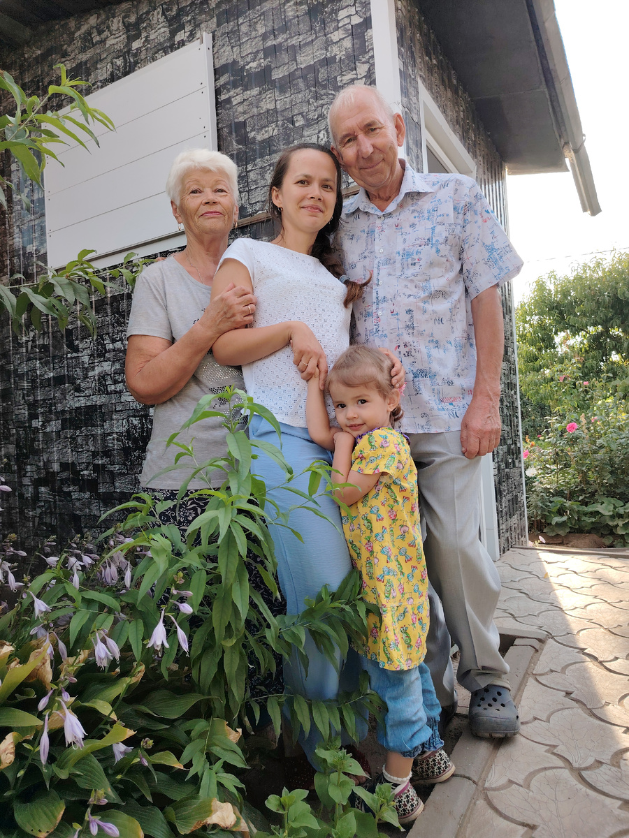 Дома у дедушки и бабушки