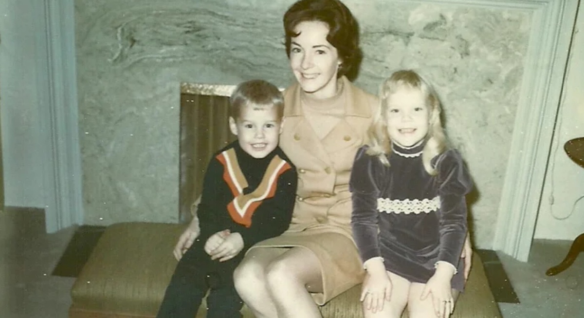 Рут с детьми