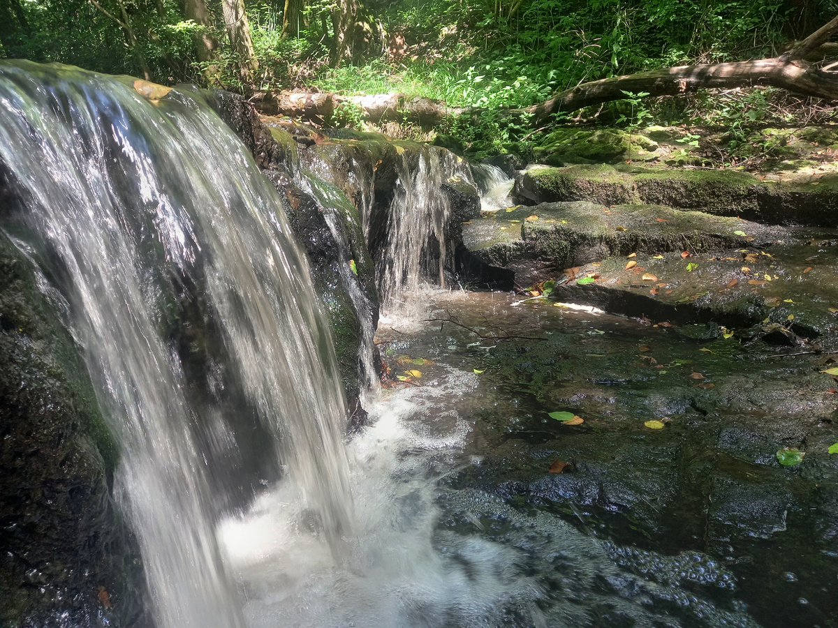 Водопад каменный мост
