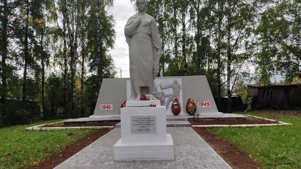 В Оричевском районе открыли новые социальные объекты и начали реконструкцию музыкальной школы