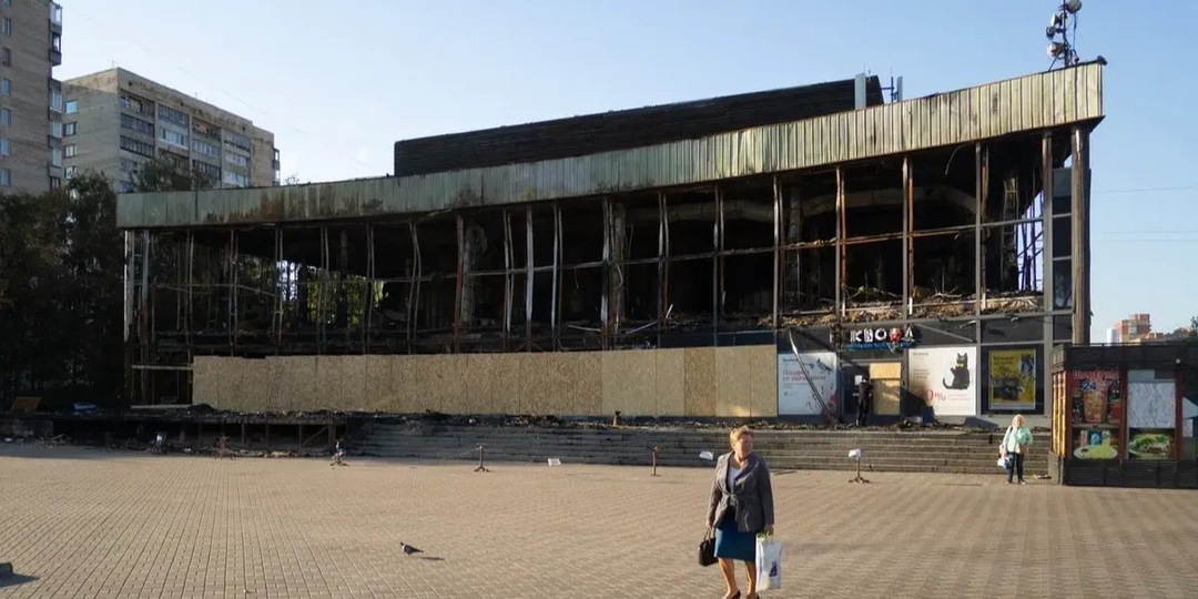Петербуржцы предлагают Смольному выкупить здание бывшего кинотеатра «Слава» на Бухарестской
