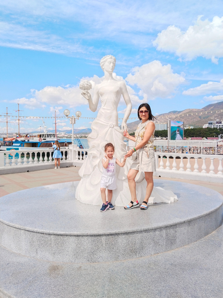  Символ города.  Белая невеста. 