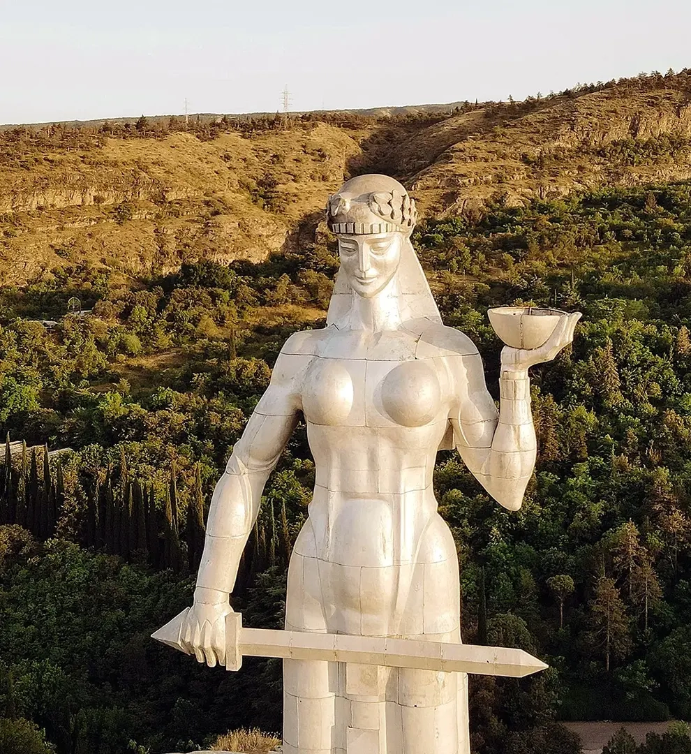 Фото: монумент «Мать Картли», Тбилиси