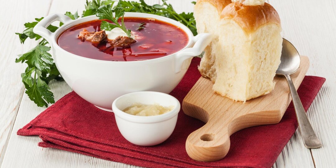 Настоящий украинский борщ: от выбора мяса до ароматных пампушек
