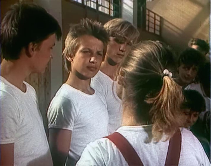 Кадр из фильма «Выше радуги» (1986)