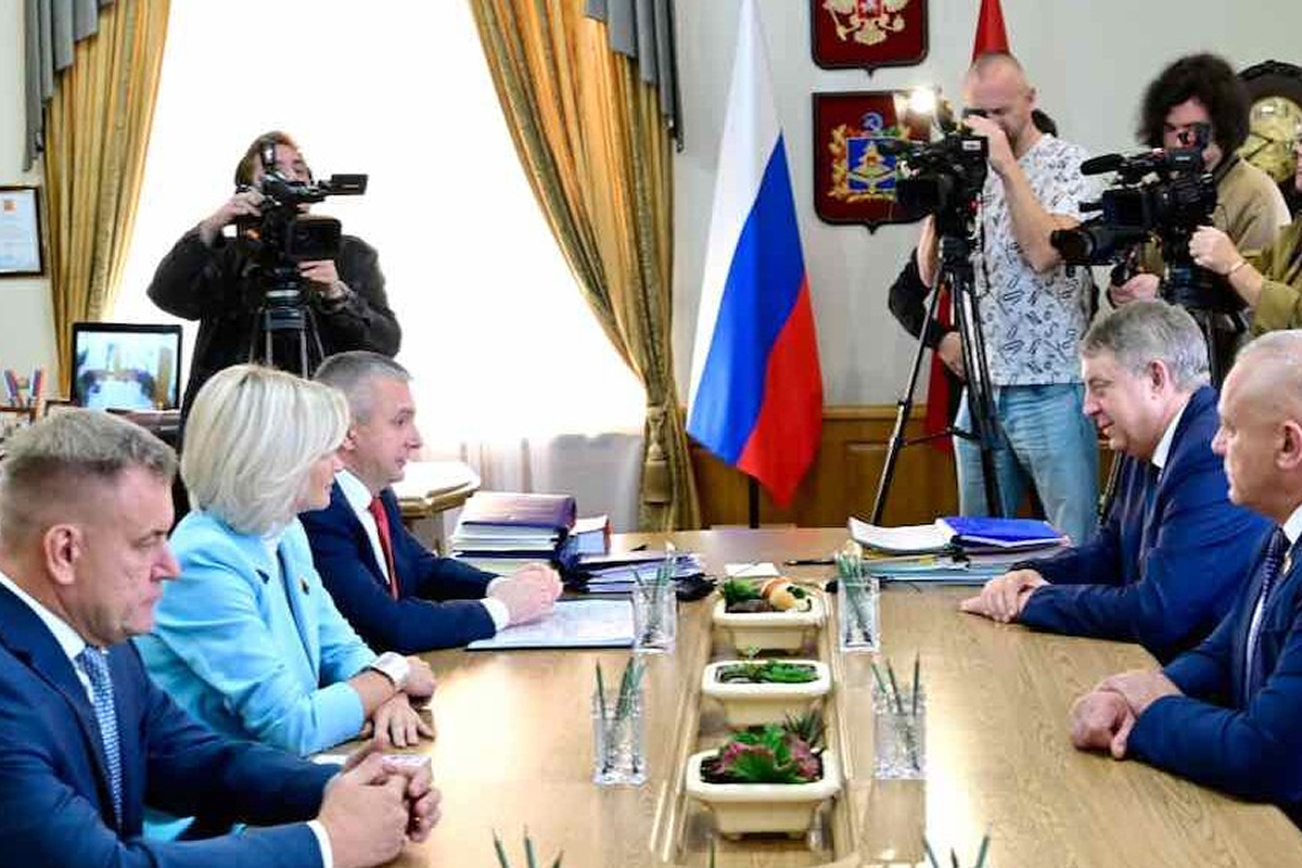    Фото: пресс-служба Правительства Брянской области Источник: bryanskobl.ru