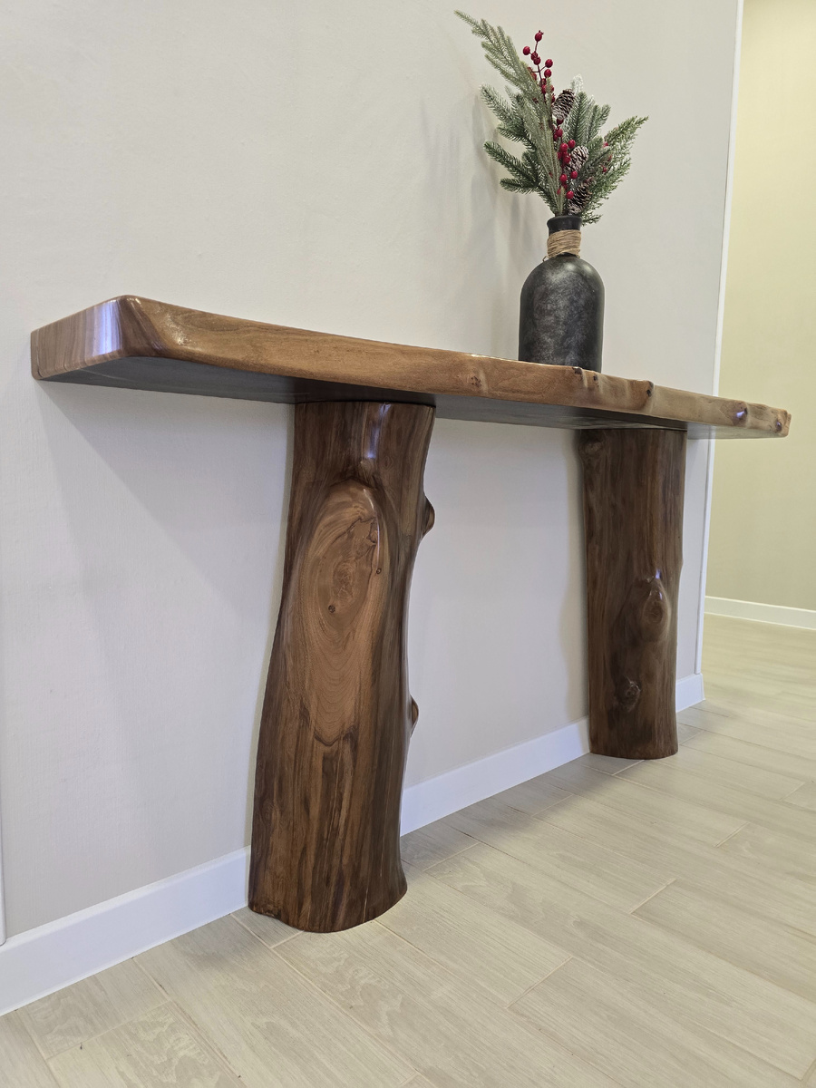  Вот он, наш красавец на своем месте. Теперь это любимый уголок в доме.