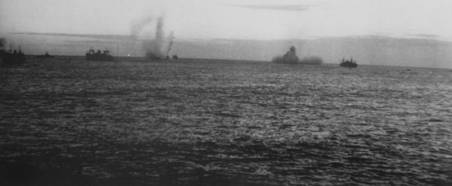 Американские транспорты из конвоя UGF-1 под ударом немецких подводных лодок