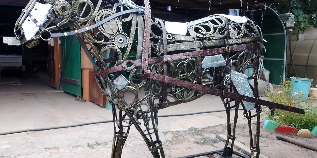 АРТ-ОБЪЕКТ ИЗ МЕТАЛЛАЛОМА. ПОСВЯЩЕН ПЕРВЫМ ХЛЕБОРОБАМ ПРИДОНСКОГО КРАЯ.