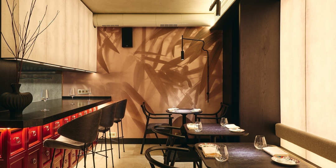 Ужин в ресторане LOTUS BISTRO.