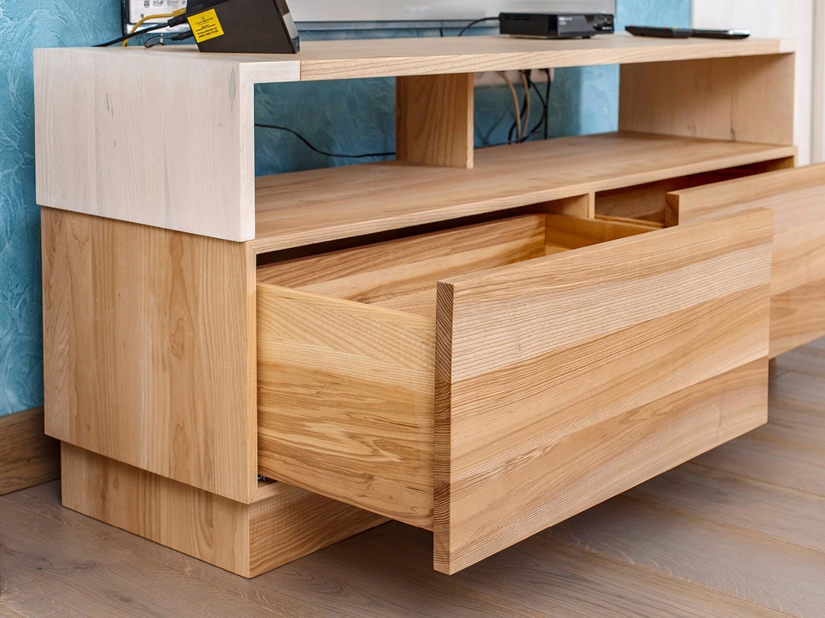 Тумба под телевизор