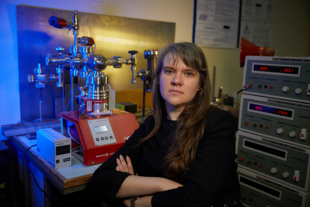    К.ф.-м.н. А.С. Петровская, К.ф.-м.н. А.С. Петровская, Рис.1. Этапы ионно-плазменной технологии дезактивации, Рис.2. Сертификат участника с приглашенным докладом в МАГАТЭ, Рис. 3. Количество блоков РБМК-1000, 1500 с графитовым замедлителем, Рис.4. Общий вид лабораторного стенда ООО «ИнноПлазмаТех», К.ф.-м.н. А.С. Петровская в лаборатории, Рис.6. Фотография фрагмента лабораторного стенда ООО «ИнноПлазмаТех» с образцами для верификации работоспособности ионно-плазменной технологии, Рис.7. Скриншот с экрана прямого эфира на телеканале ОТР, Программа «Нескучное дело с Сергеем Ломакиным», приглашенный гость Анна Петровская, Рис. 3. Количество блоков РБМК-1000, 1500 с графитовым замедлителем, Рис.7. Скриншот с экрана прямого эфира на телеканале ОТР, Программа «Нескучное дело с Сергеем Ломакиным», приглашенный гость Анна Петровская, Рис.6. Фотография фрагмента лабораторного стенда ООО «ИнноПлазмаТех» с образцами для верификации работоспособности ионно-плазменной технологии, К.ф.-м.н. А.С. Петровская в лаборатории, Рис.2. Сертификат участника с приглашенным докладом в МАГАТЭ, Рис.1. Этапы ионно-плазменной технологии дезактивации