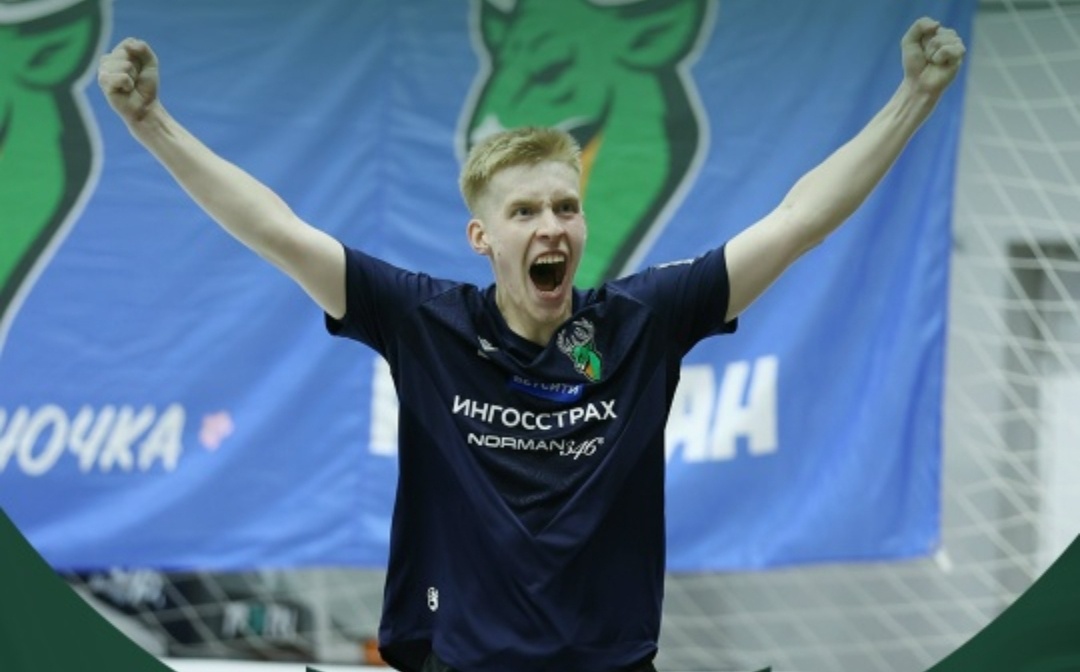    Виталий Бессонов (на снимке) оформил дубль в сегодняшней игре