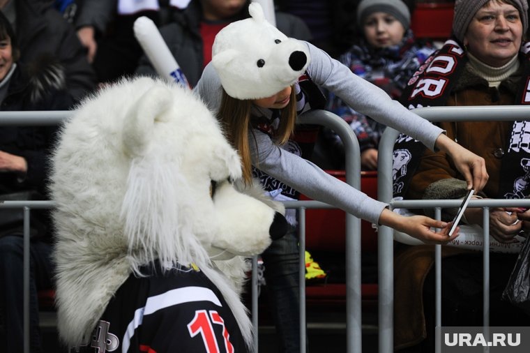    ХК «Трактор» проиграл первый матч сезона ХК «Локомотив»