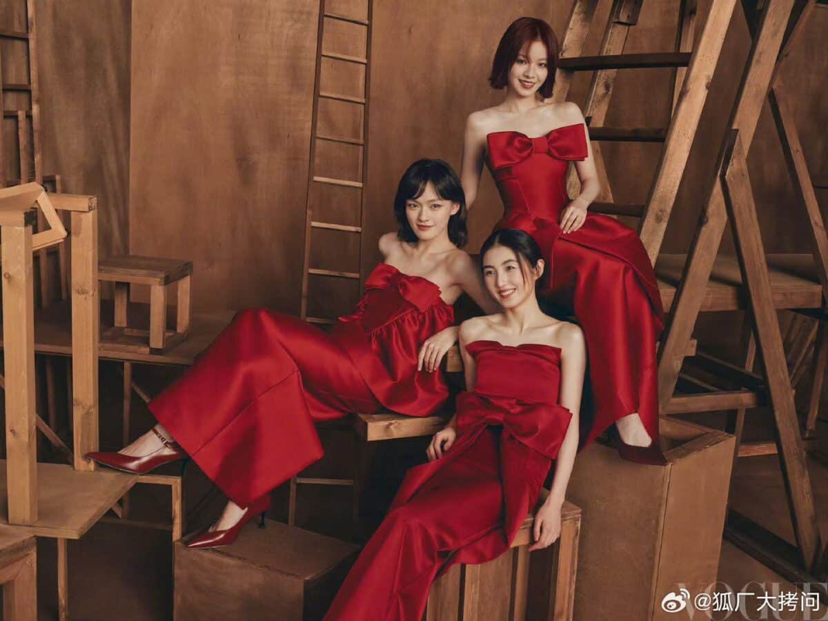    Источник: @VOGUE服饰与美容