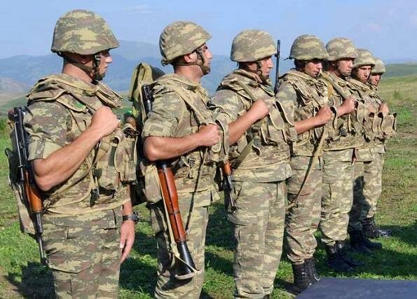 В Нахичевани трое военнослужащих ВС Азербайджана изнacилoвaли несовершеннолетнего мальчика. Отец ребенка обратился к Алиеву