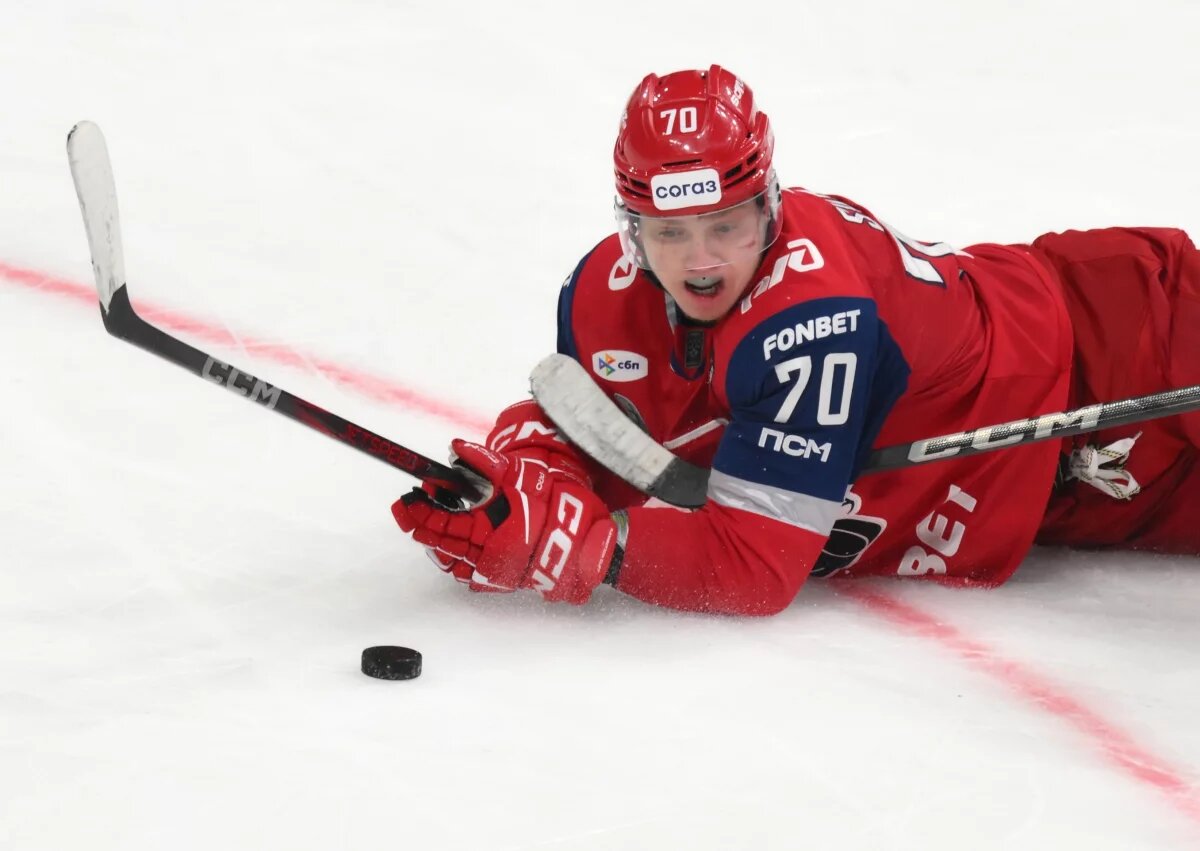    Егор Сурин забил первую шайбу в новом сезоне КХЛ