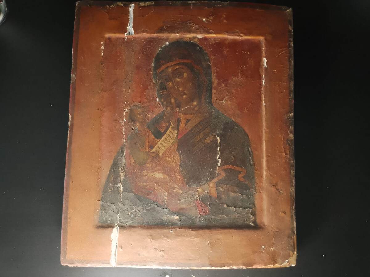 Икона "Утоли моя печали". Вид под окладом. Фото автора.