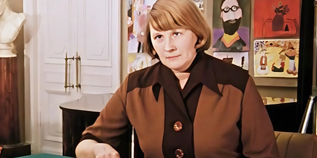 Страна смеялась над её Шурочкой, когда она хоронила родных — история Людмилы Ивановой