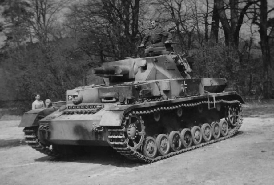 Panzer IV Ausf. F (tanks-encyclopedia.com)