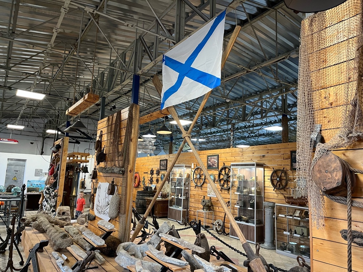 Морской музей якорей. Общий вид.