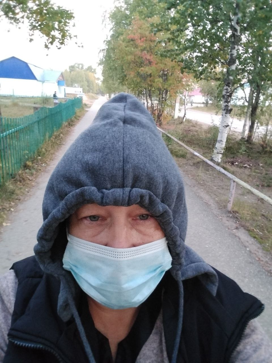 Хожу в маске, чтобы никого не заразить.