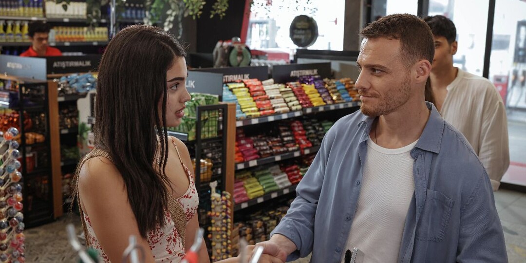 В России стартует сериал «Сердцебиение» с Керемом Бюрсином в главной роли