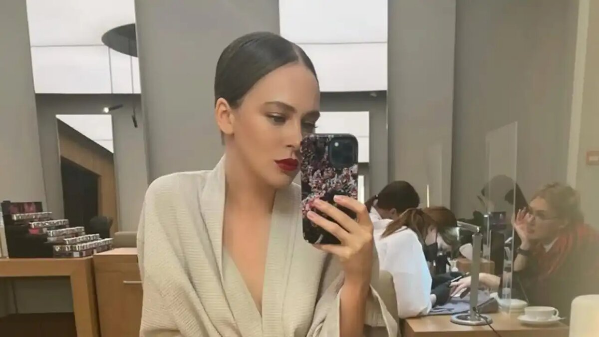    Актриса Аглая Тарасова.