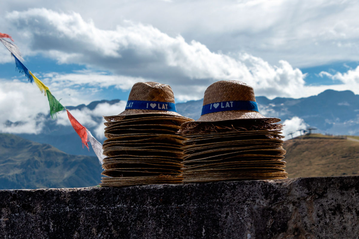 В клинической психологии это называется диффузией идентичности — отсутствие цельного ядра личности