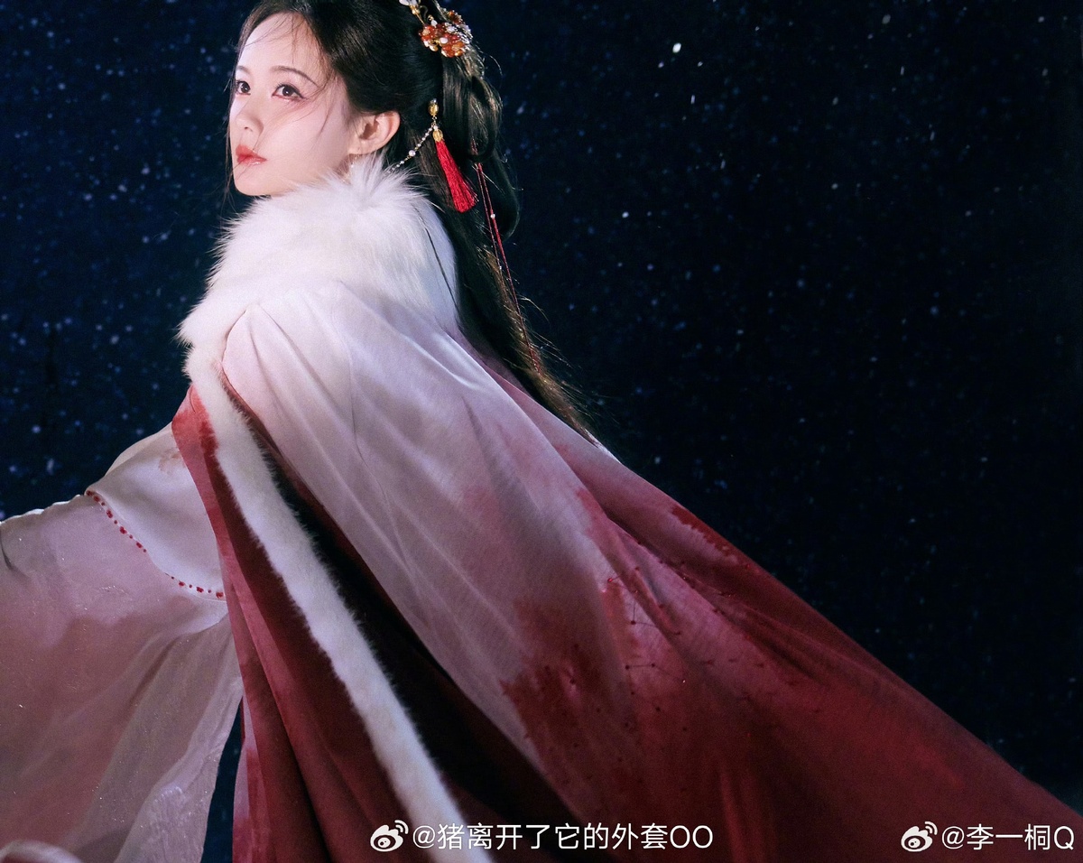 Ли Итун в дораме «Сон во сне / A Dream within a Dream» 