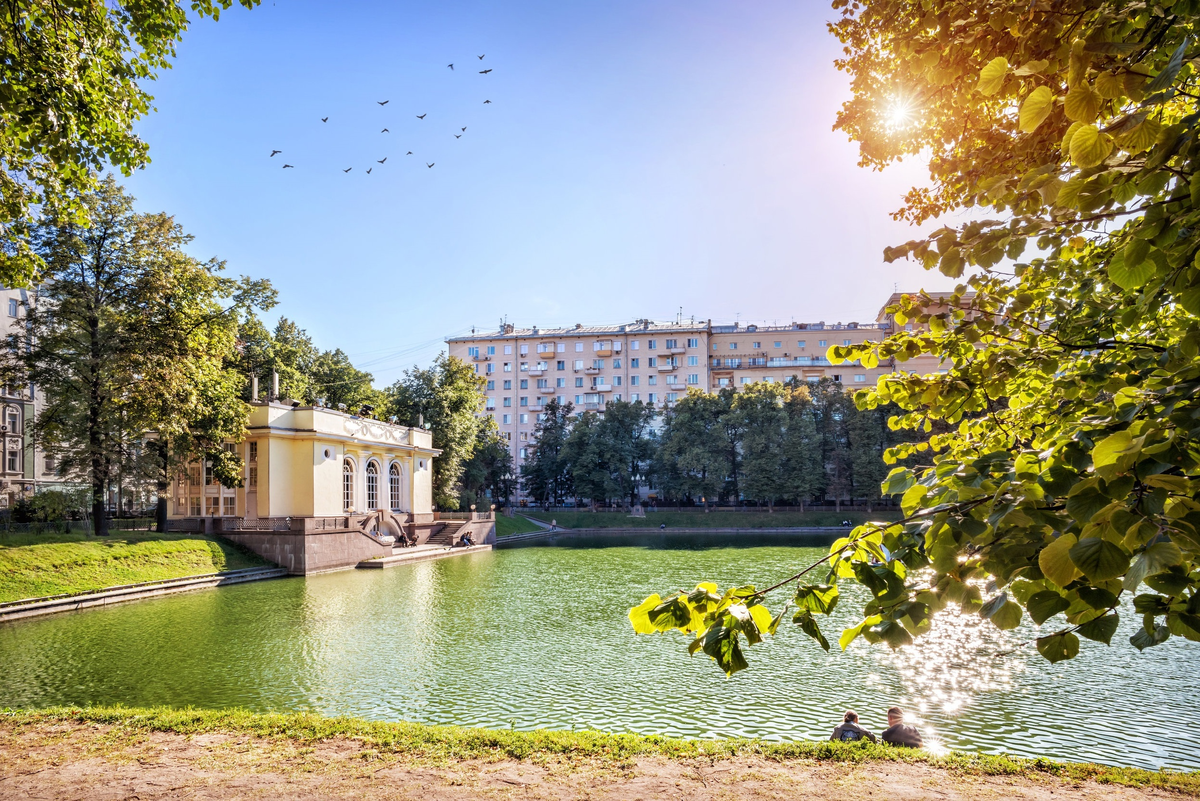 Патриаршие пруды. Москва