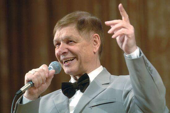 Эдуард Хиль