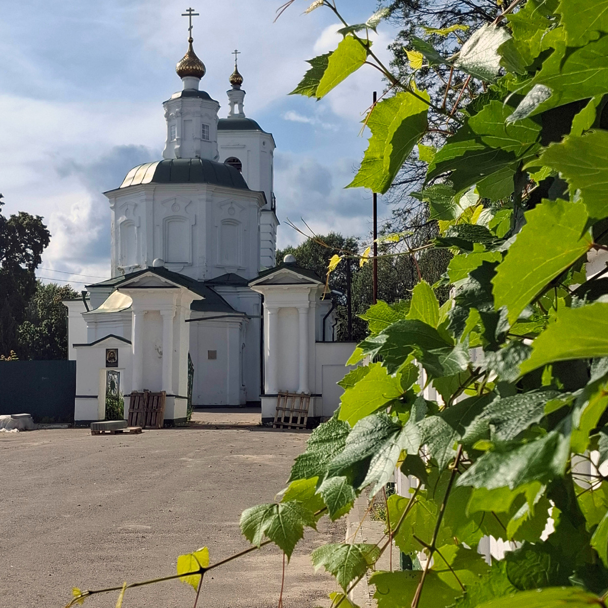 2025 год. Венёв, Храм Иоанна Предтечи. Фото автора.