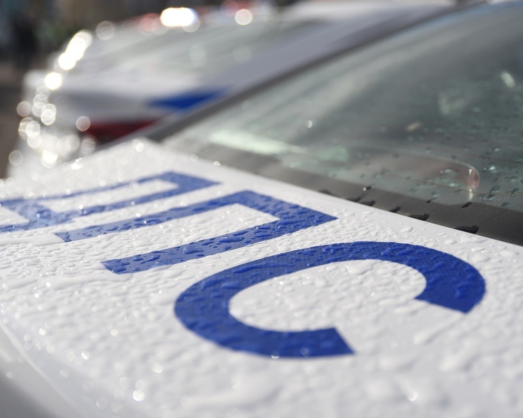     Курский подросток устроил опасную поездку на мотоцикле с повреждённым колесом