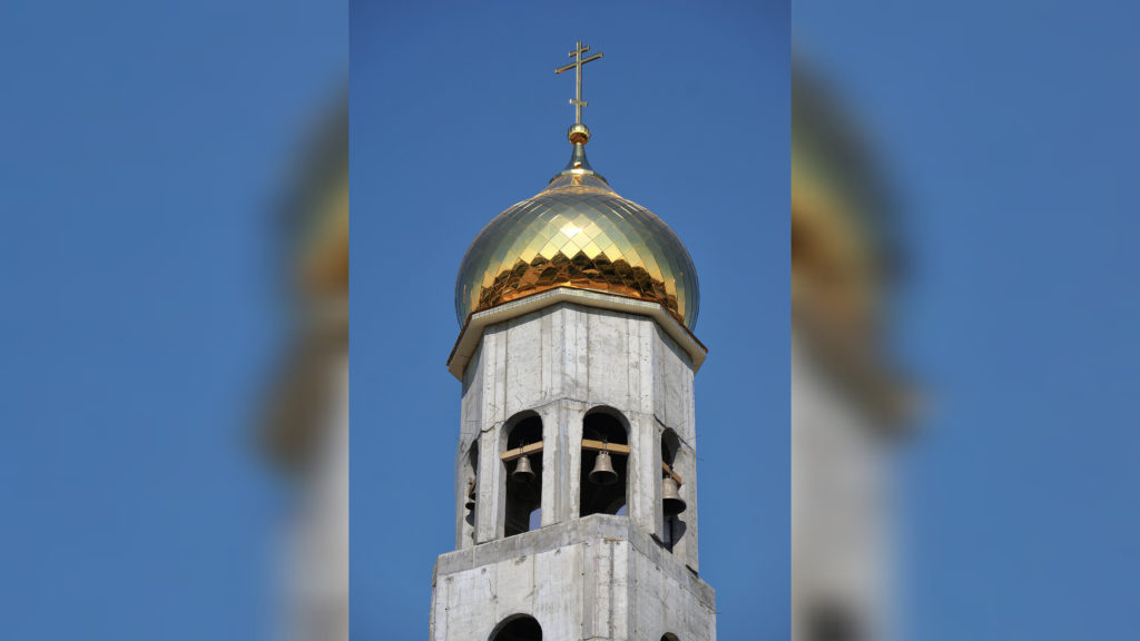    Первый купол на храме. Фото Архипа Ларченко Лариса Криволуцкая