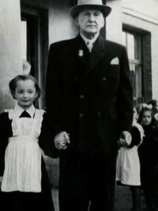 Маленькая Настя с отцом, Александром Вертинским