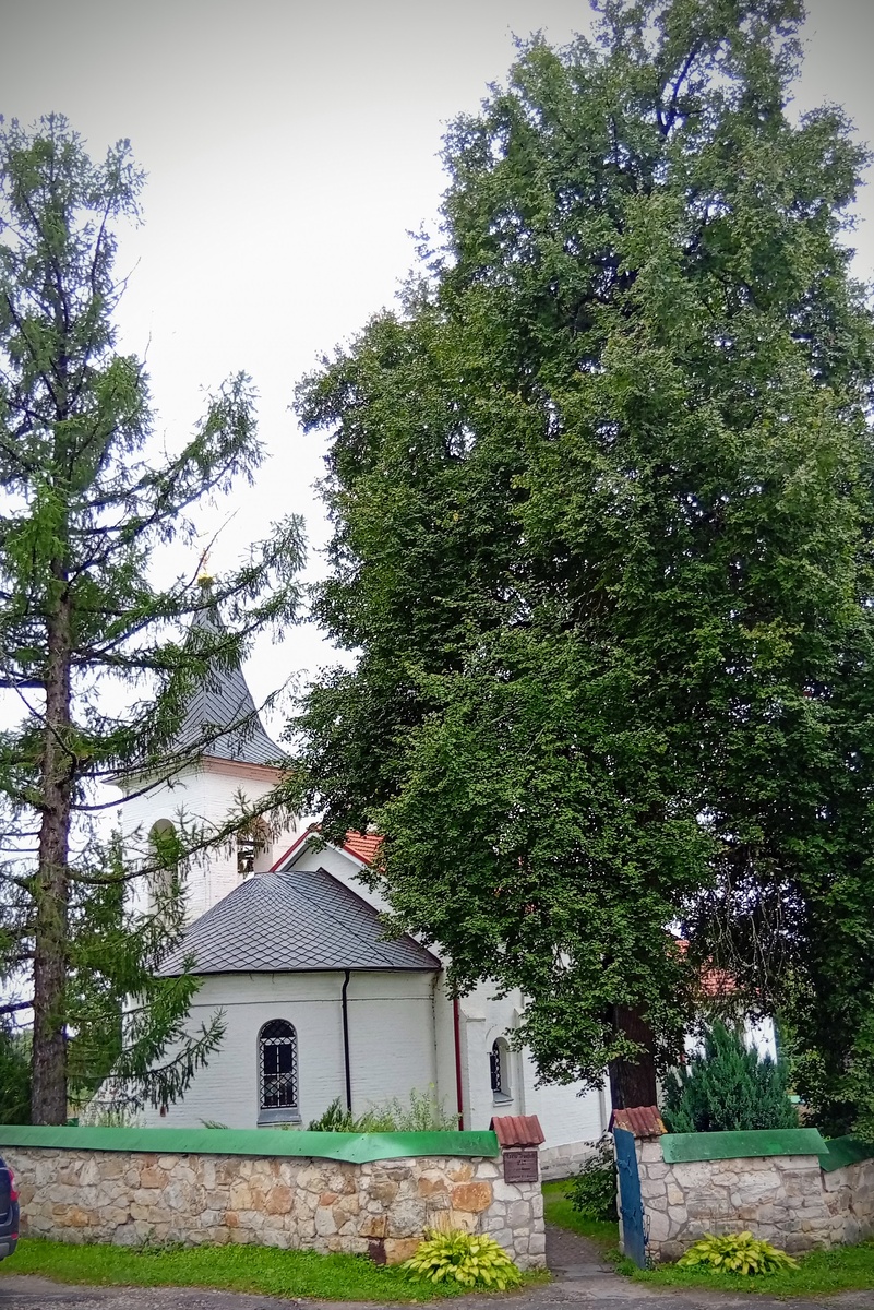 Церковь Святой Троицы в селе Бёхово. Фото из личного архива автора.