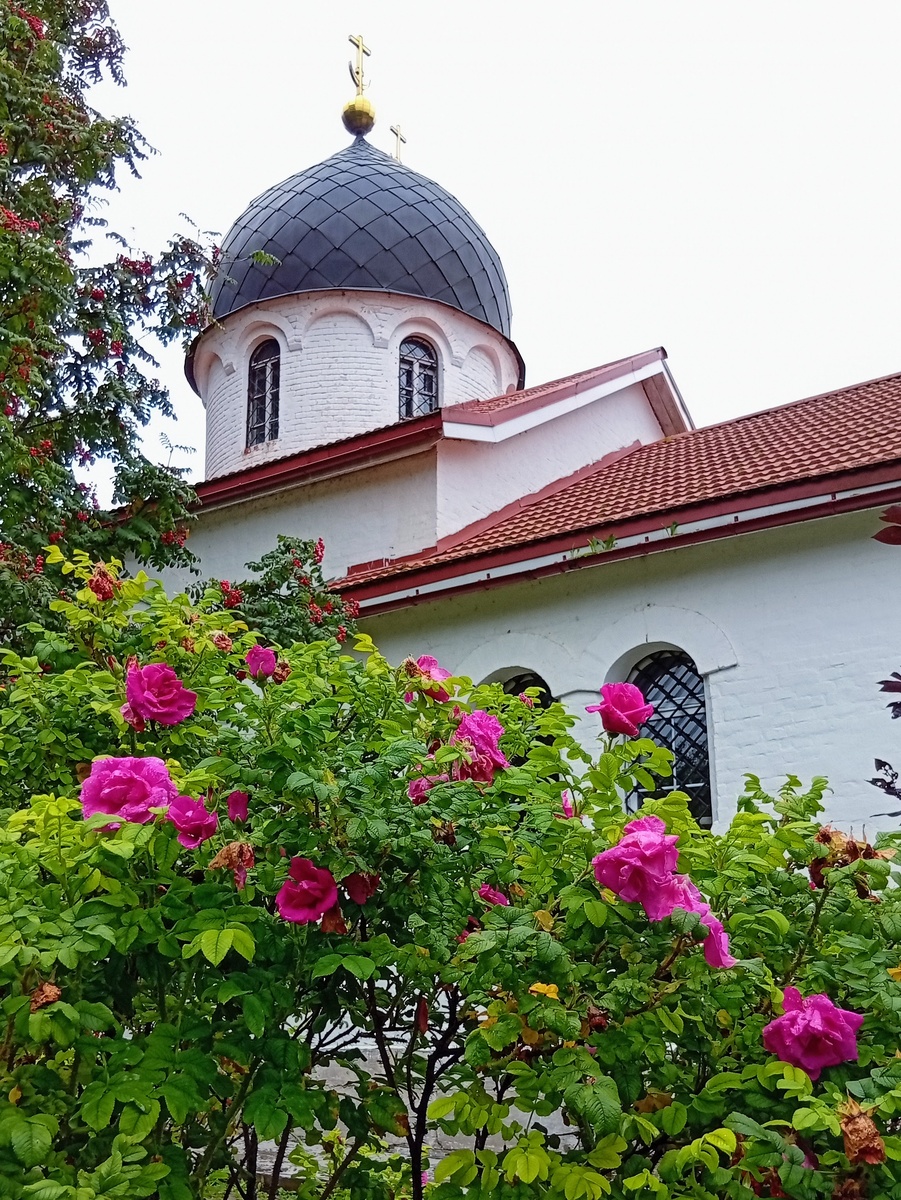 Церковь Святой Троицы в селе Бёхово. Фото из личного архива автора.