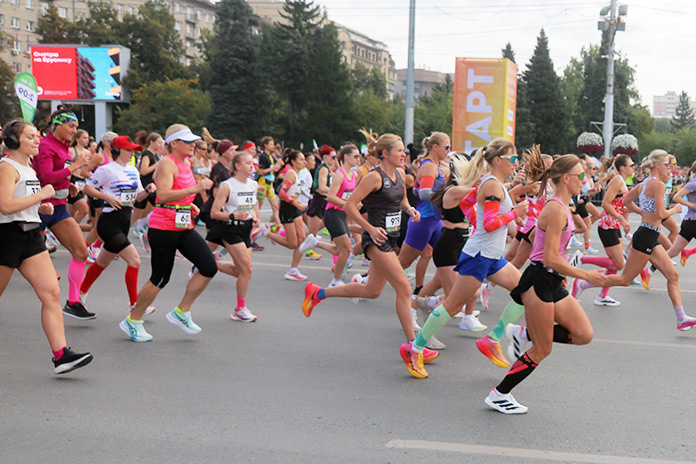    В соревнованиях приняли участие более 15 тыс. человек. Фото Михаила Перикова