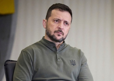    Зеленский вновь отказался договариваться о мире в Москве и призвал Путина прилететь в Киев