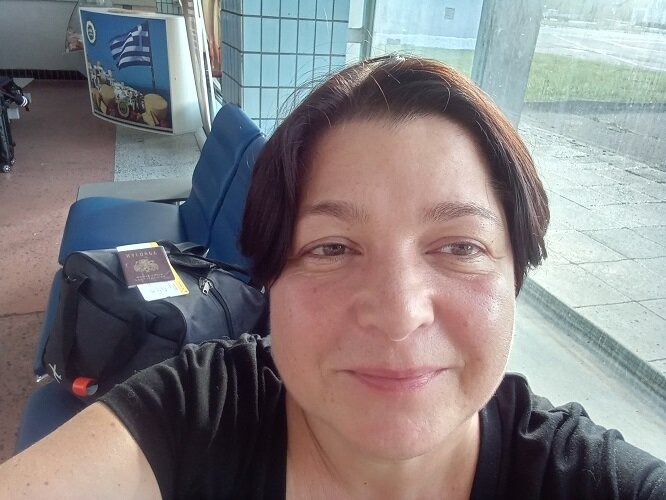 Автор канала в Псковском аэропорту имени св. Ольги перед вылетом в Сочи. 2023 год